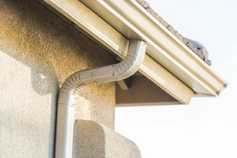 Refaire les gouttières d'une maison avec un toit-terrasse, Bayonne, GD Étanchéité
