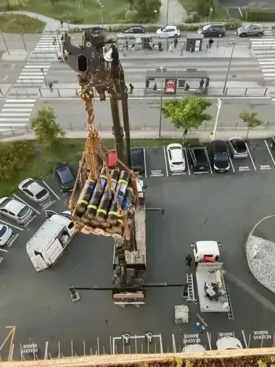 Approvisionnement de matériaux sur un immeuble de grande hauteur sur Anglet, Bayonne, GD Étanchéité