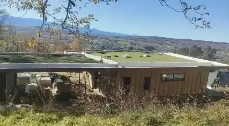 Maison d'architecte étanchée et végétalisée, avec vue sur les Pyrénées au Pays Basque, Bayonne, GD Étanchéité